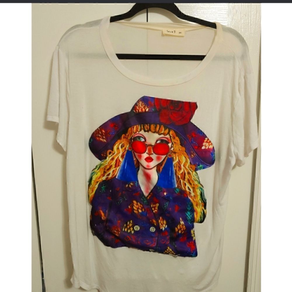 Women's Fashion Image Short Sleeve Tee by Love J Size 2X EUC